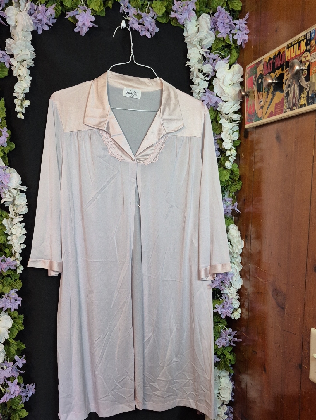 Vanity Fair Pale Pink Satin-Trim Women's Robe